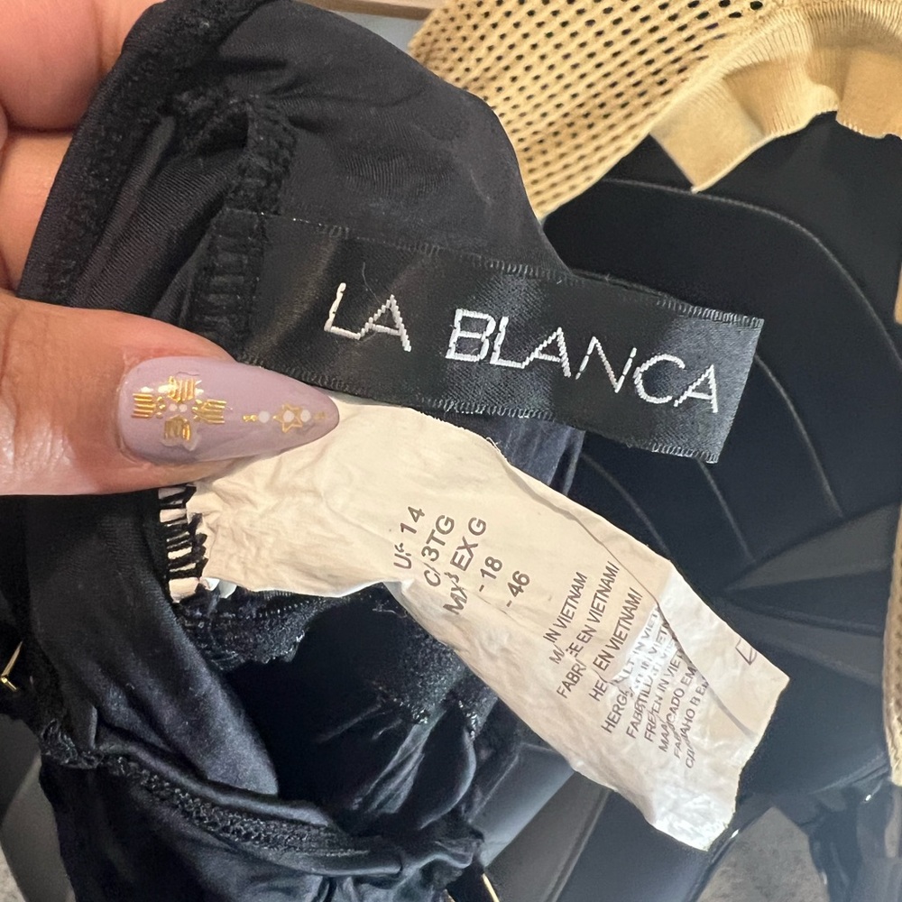 La Blanca Island Goddess One-Piece Swimsuit - Picture 5 of 8